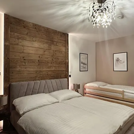 Cernak - Hornak - 4-6 Osob, Balkon, Dve Parkovaci Mista *