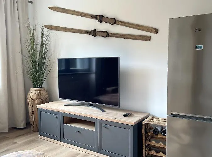 Cernak - Hornak - 4-6 Osob, Balkon, Dve Parkovaci Mista Lägenhet Černý Dŭl
