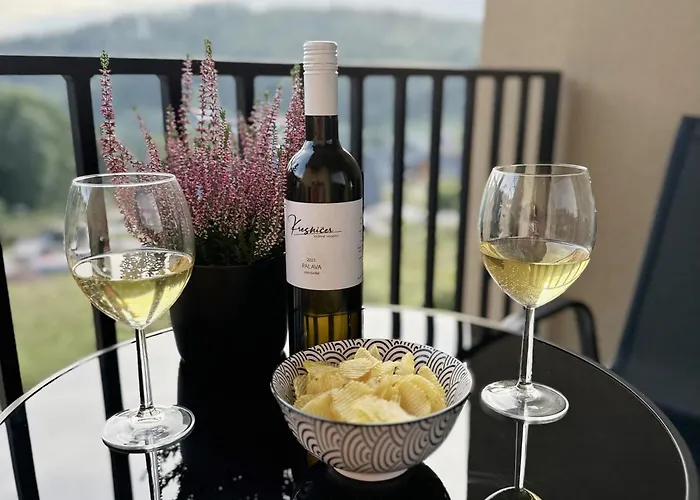 アパート Cernak - Hornak - 4-6 Osob, Balkon, Dve Parkovaci Mista チェルニー・ドゥール